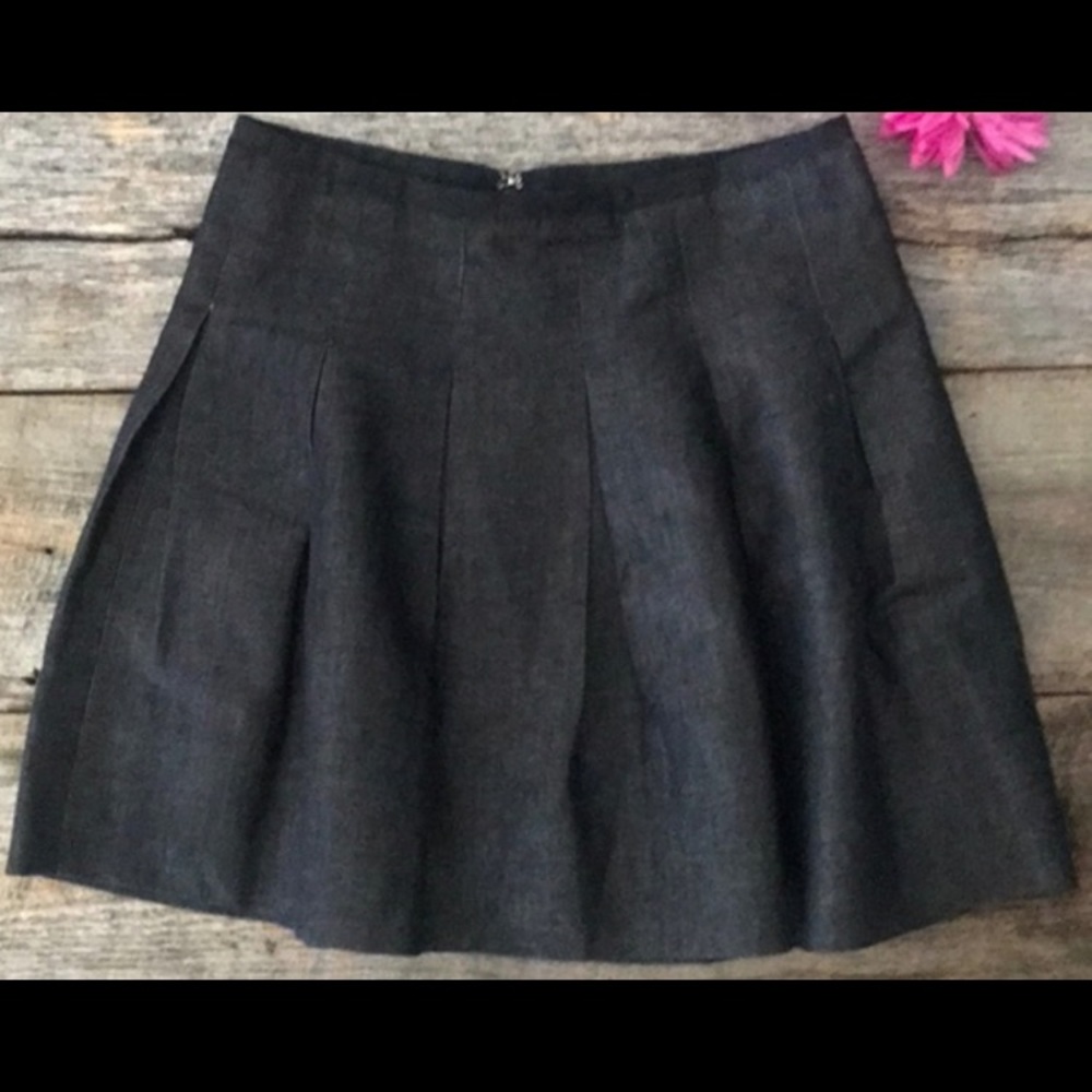 GAP fit and flare pleated denim skirt